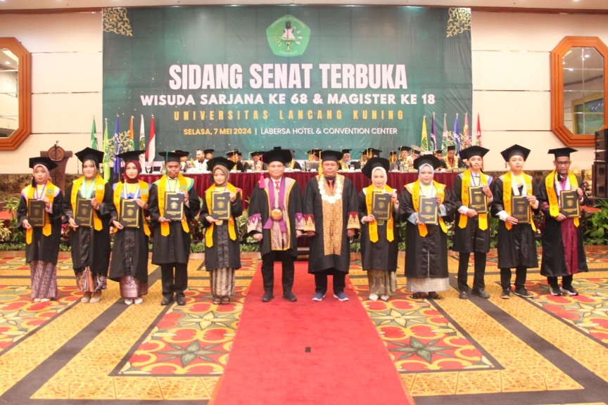 Rektor Prof Junaidi Sebut Unilak Semakin Mendapat Kepercayaan Masyarakat Riau dan Indonesia
