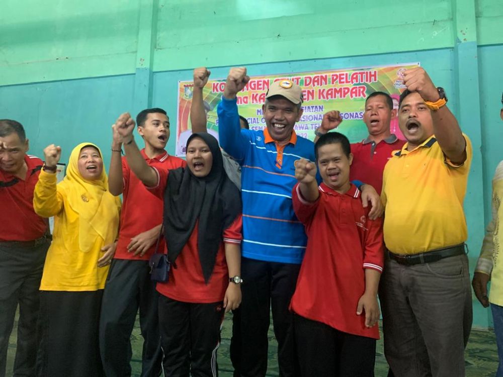 Pj Bupati Kampar Lepas Atlet Pekan Special Olympic Indonesia (Pesonas) I 2022