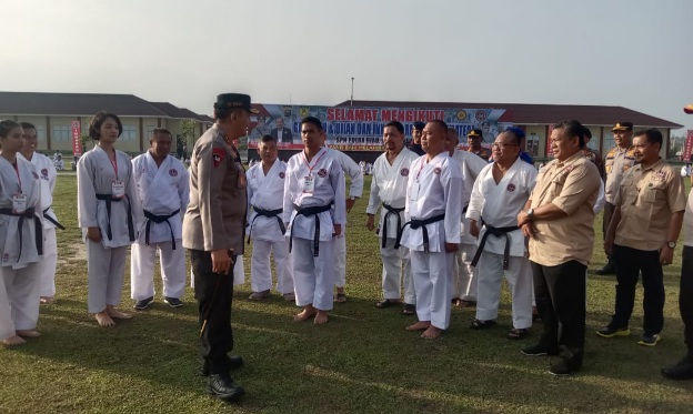 Diikuti 260 Karateka, Kapolda Riau Buka Gashuku dan Ujian DAN Inkanas Regional Sumatera