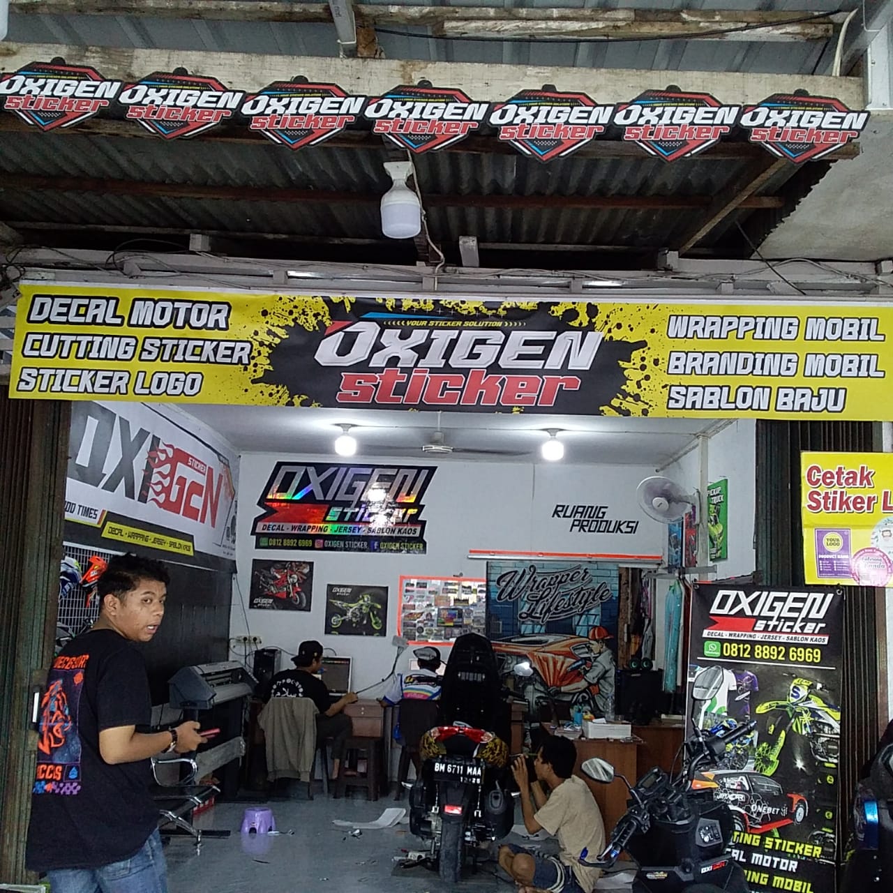 Oxigen Sticker, Tempat Pemasangan Stiker Mobil dan Motor yang Lagi Hits di Pekanbaru