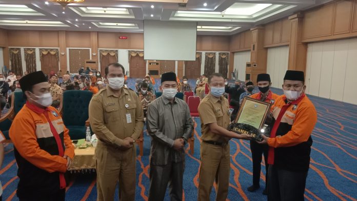 Gubernur Riau Didaulat Jadi Pembina BUMDes Riau