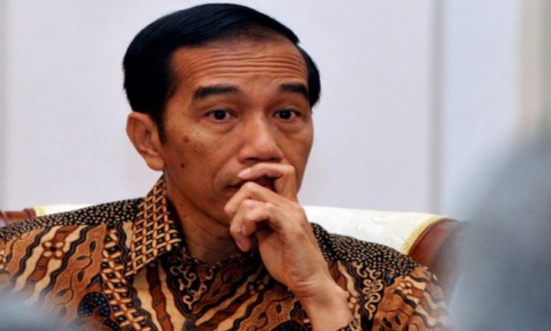 Jokowi Gelar Rapat Terbatas Soal Natuna di KRI Imam Bonjol