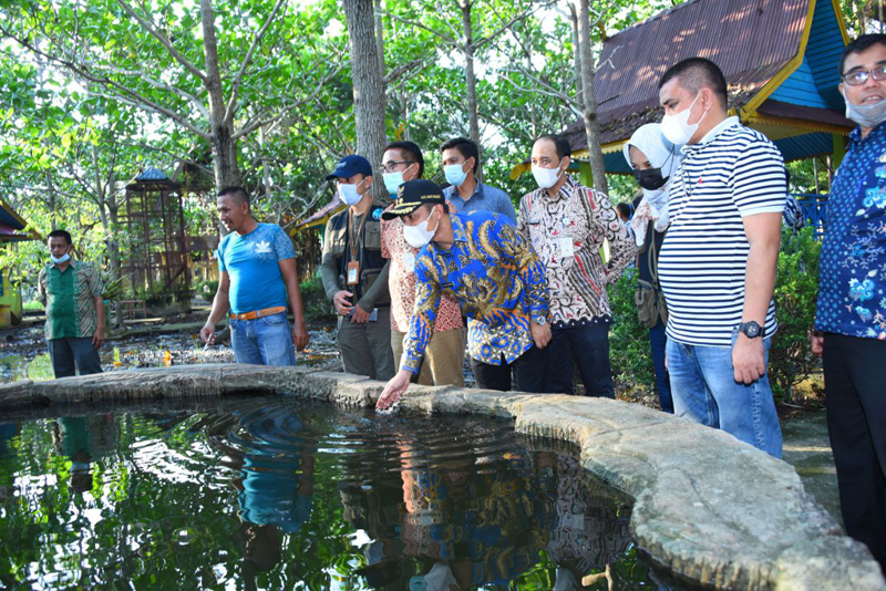 Beri Sejumlah Masukan, Tim Kementerian LHK Tinjau Kebun Binatang Selatbaru