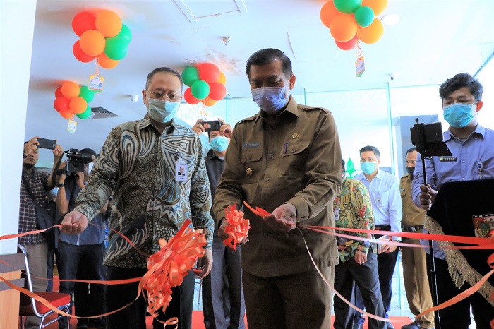 Walikota Resmikan Kantor Kas Bank Riau Kepri di Perkantoran Tenayan Raya