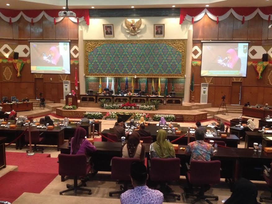 DPRD Riau Sahkan Perda Tata Kelola BUMD