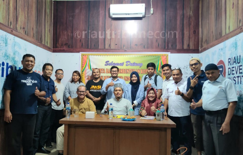 Dihadiri Staf Dinas Koperasi, JMSI Riau Matangkan Pembentukan Koperasi