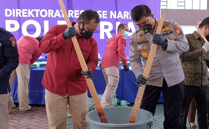 Polda Riau Musnahkan 86,5 Kilogram Sabu