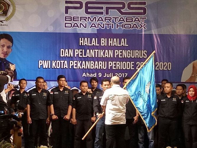 PWI Riau Lantik Pengurus PWI Pokja Pekanbaru