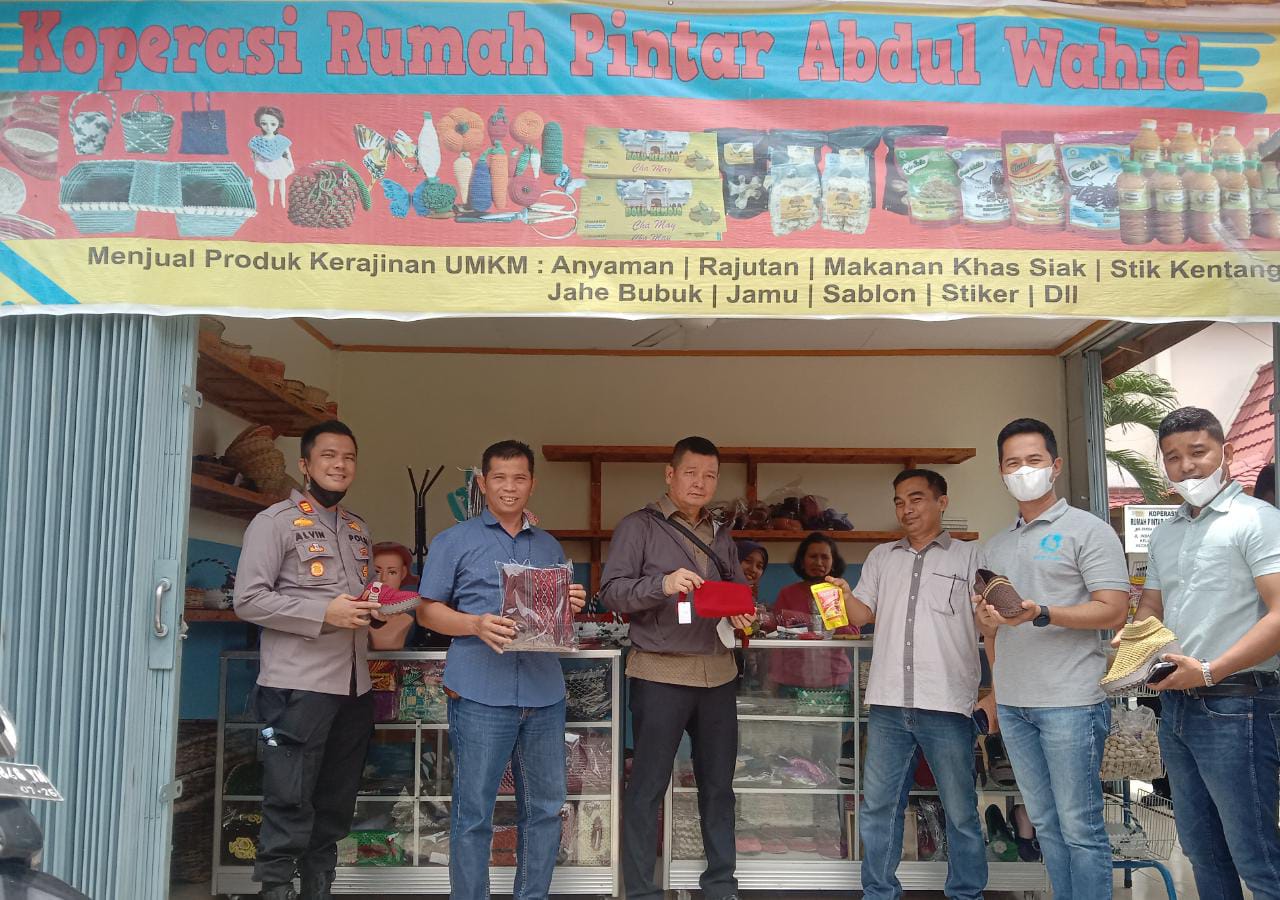 Gekraf Riau Tertarik Promosikan Hasil Karya UMKM Binaan CSR PT IKPP