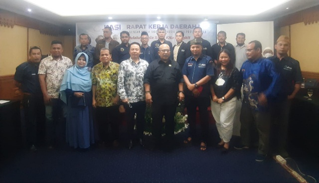 Ketum JMSI Pusat Teguh Santosa Buka Rakerda I JMSI Riau