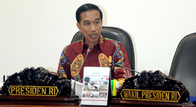Jokowi Minta Harga Bensin Premium Turun