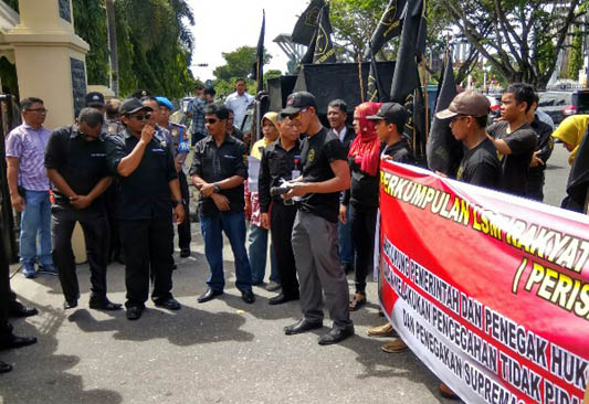 Perayaan HAKI di Pekanbaru, Diwarnai Dua Aksi Unjuk Rasa