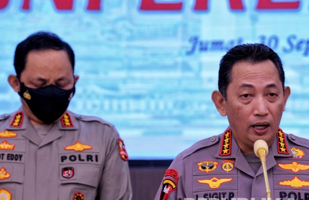 Kapolri: 1.800 Personel Kepolisian di Papua Siap Bantu KPK Jemput Lukas Enembe