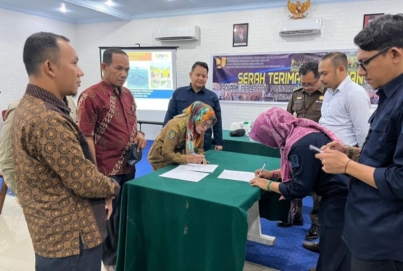 Effendi Sianipar dan Balai Wilayah Sungai Sumatera III Serah Terima Program P3TGAI
