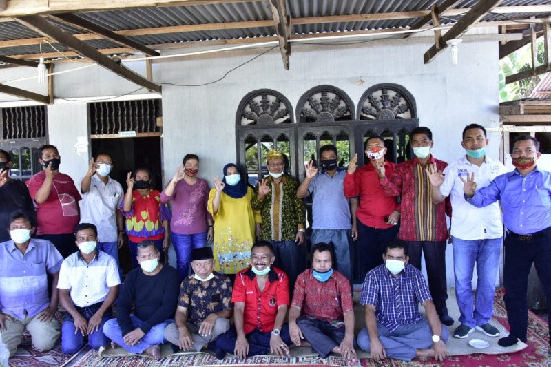 Bertemu masyarakat Jawa di Buluh Manis, Kasmarni: Jangan jatuh ke lubang yang sama