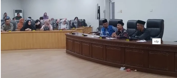 Ratusan Honorer Kuliti BPKSMD Kampar