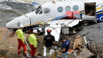 Pesawat Tabrak Rumah di AS, Seluruh Penumpang Tewas