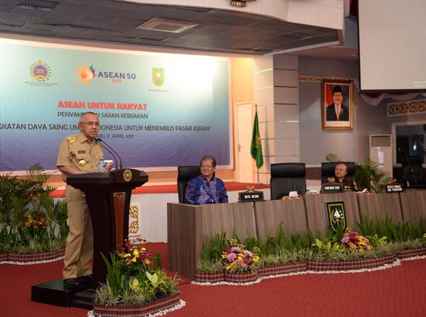 Gubri Keynote Speaker kegiatan Seminar Penyampaian saran kebijakan ASEAN