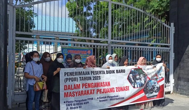 Curigai Penyelewengan Sistem Zonasi, Orangtua Calon Siswa Geruduk Sekolah di Pekanbaru