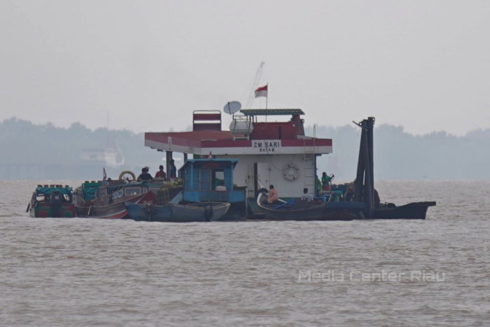 Nelayan di Dumai Mengeluh Kekurangan Stok BBM Subsidi