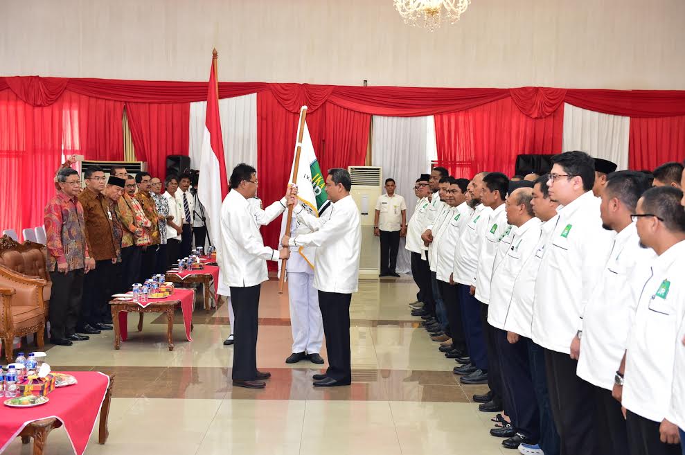 Sekda Prov Riau Dikukuhkan sebagai Ketua IKA UR