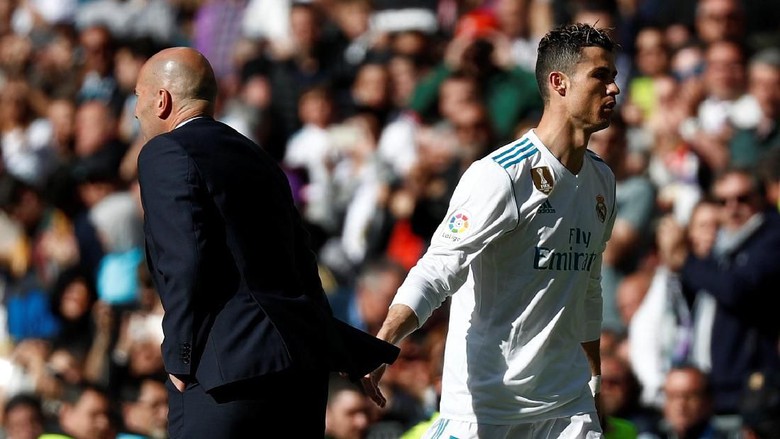 Kenapa Ronaldo Diganti? Ini Penjelasan Zidane