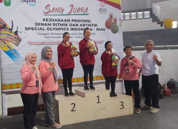 Pekanbaru Juara Umum Kejurprov Gymnastics Soina Riau