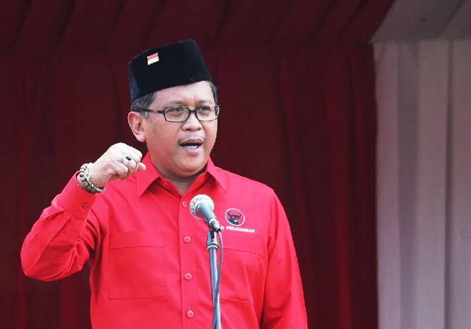 Respon PDIP Perihal Muncul Relawan Ganjar Sampai Prabowo-Puan