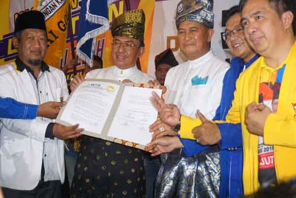4 Parpol Pengusung Deklarasi Dukung Pasangan Wardan - SU Sebagai Cabub dan Cawabub Inhil 2018-2023