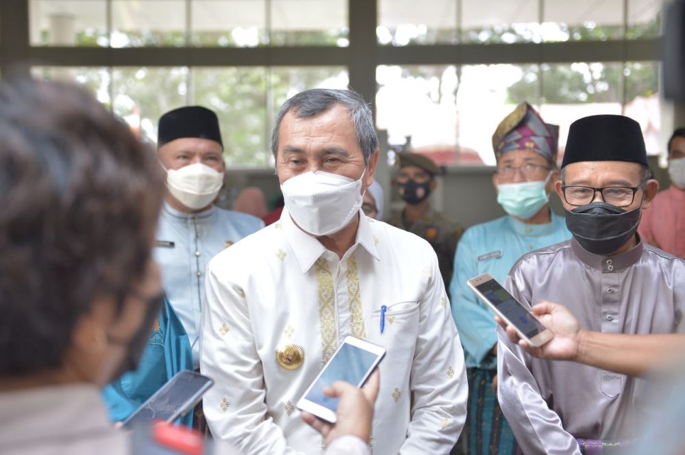 Dua Warga Provinsi Luar Terkonfirmasi COVID-19 di Riau, Gubri Minta Waspada Kasus Impor