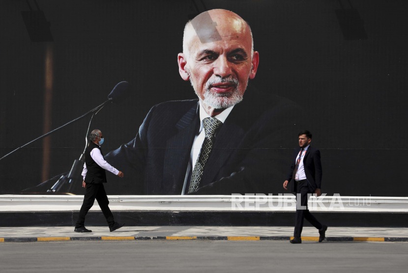 Alasan UEA Menampung Presiden Afghanistan Ashraf Ghani