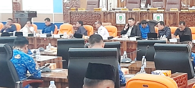 Banggar DPRD dan TAPD Pemkab Rohil Masih Bahas RKUA-PPAS APBD 2024