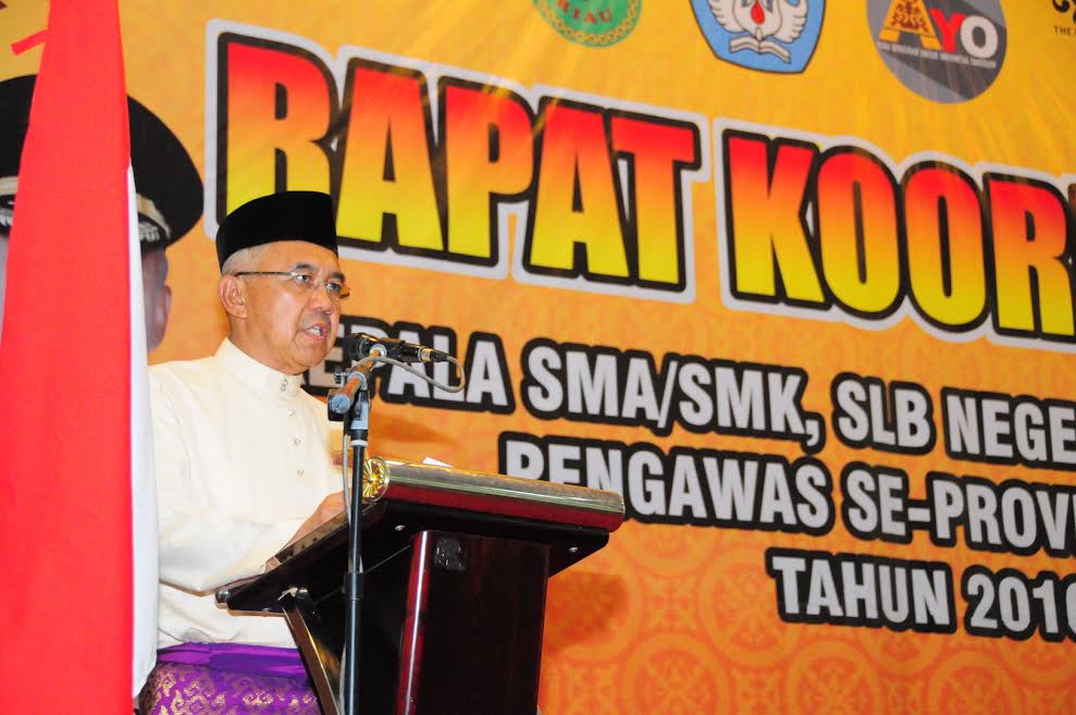 Gubri hadiri Rakor Kepala SMA/SMK, SLB Negeri dan Swasta,Pengawas Se Provinsi Riau Tahun 2016
