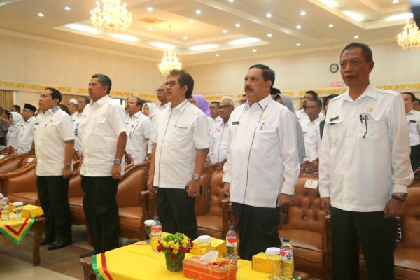 Sekda Inhil Hadiri Rapat Koordinasi Bersama Gubri dan Kepala Daerah Se-Provinsi Riau.