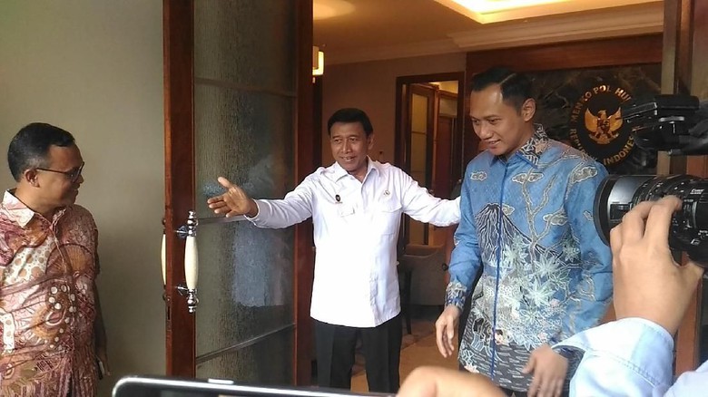 Temui Wiranto, Agus Harimurti Yudhoyono (AHY)  Antar Undangan Demokrat Sambil Reuni soal Militer