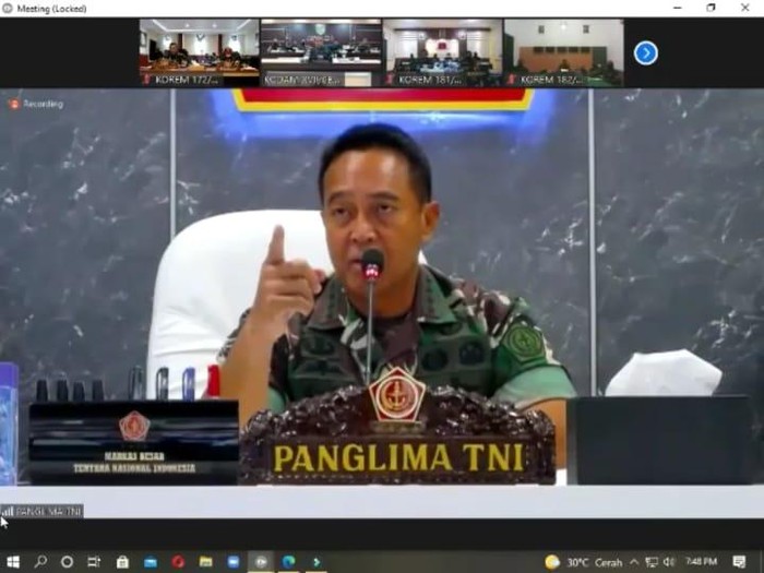 Tegang! Panglima TNI Murka Kepada Kasrem Merauke karena Main HP di Rapat