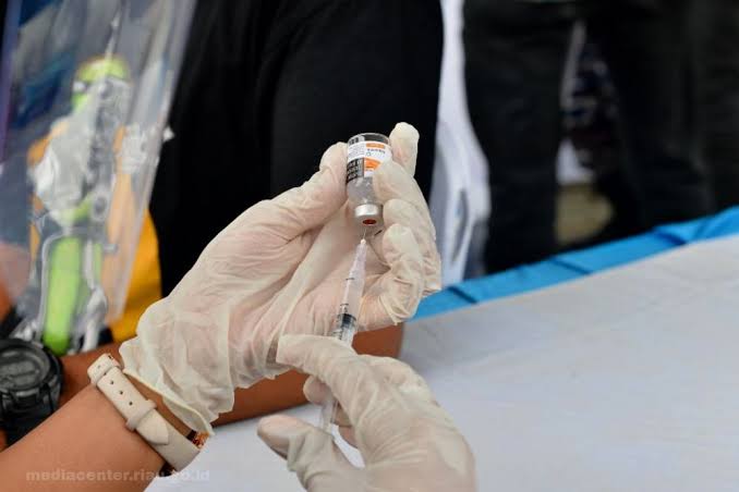 Vaksinasi di Riau Lewat 73 Persen, Kini Urutan 18 Tingkat Nasional
