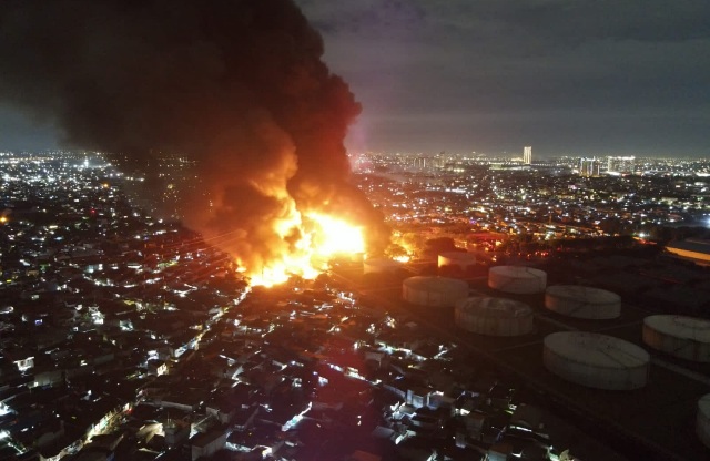 Polda Metro Jaya Sebut Korban Kebakaran Depo Pertamina Plumpang Sudah 16 Orang