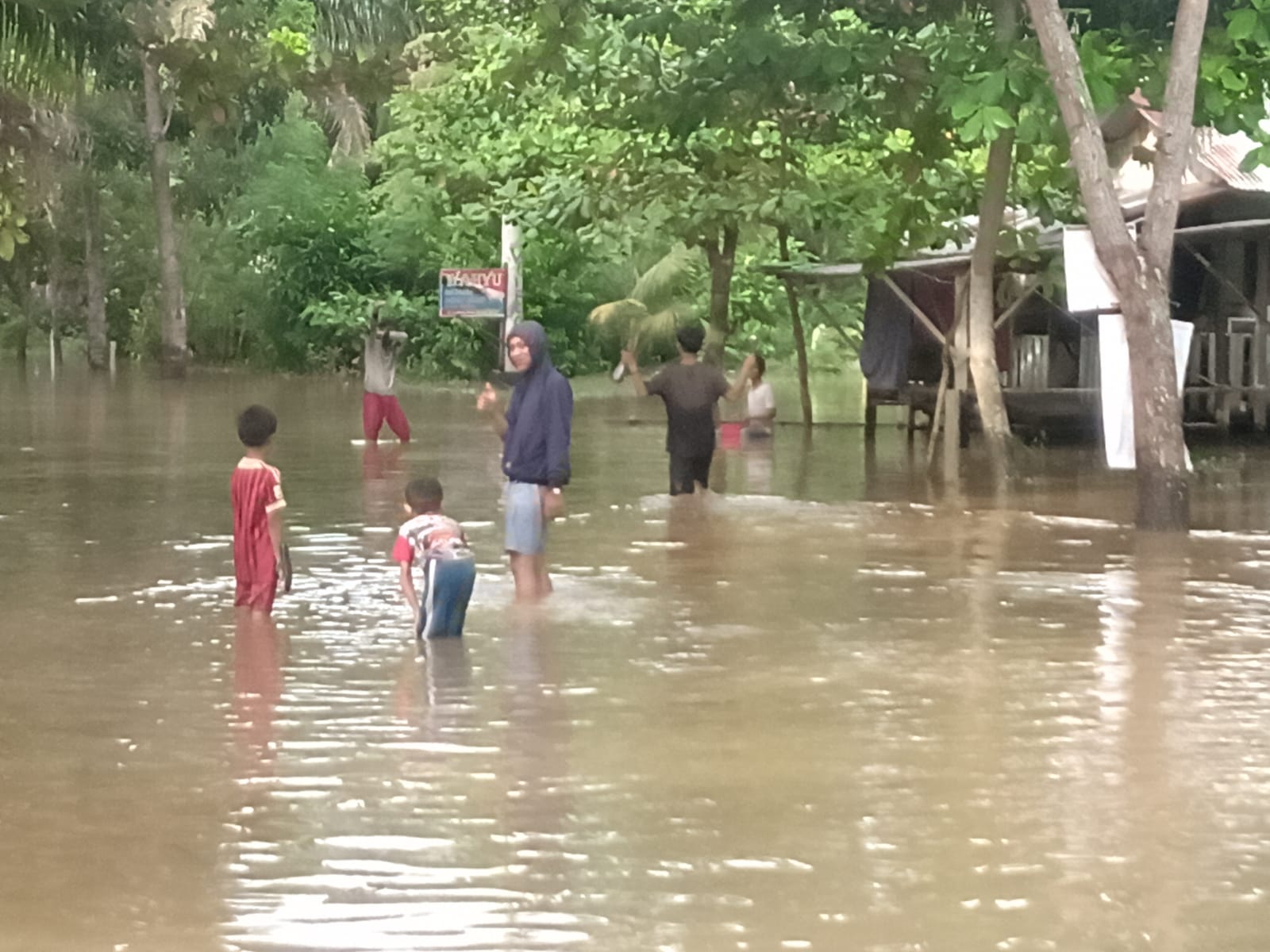 Diguyur Hujan, Beberapa Ruas Jalan Kota Pekanbaru Terendam Banjir