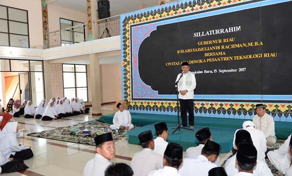 Gubri Hadiri Silaturrahim dengan Civitas Akademika Pesantren Teknologi Riau  Pangkalan Baru