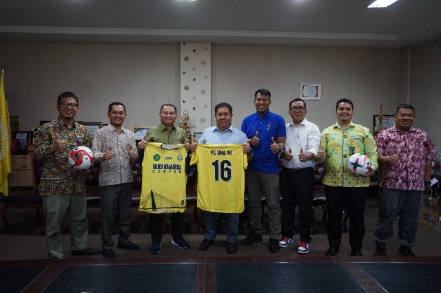 Rektor Unilak Bertemu Presiden Klub Sepak Bola Titian Teras Rudi Khairul, Komit Majukan Sepak Bola